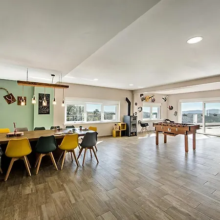 Casa Nostra Villa *