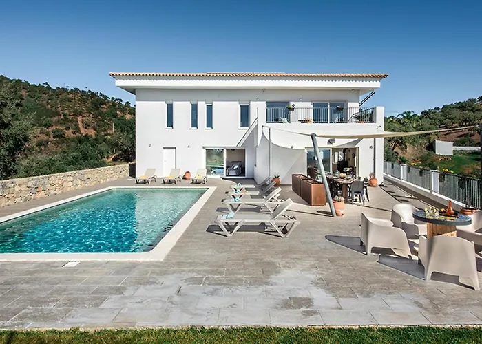 Casa Nostra 빌라 타비라