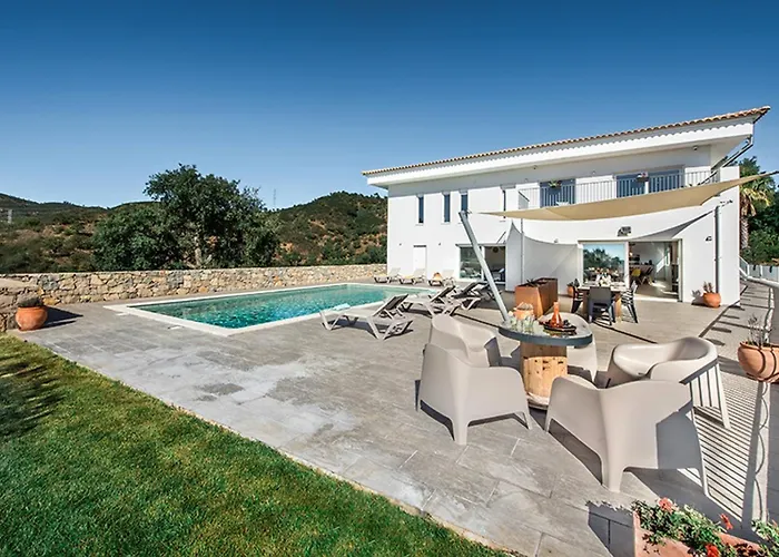 Casa Nostra 타비라